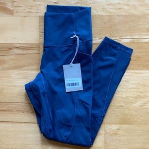 Everlane Perform Legging Navy Size M